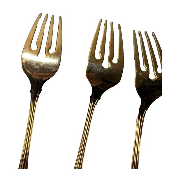FB Rogers Golden Plated Electroplate American Chipendale 4 Forks Salad - Picture 10 of 15